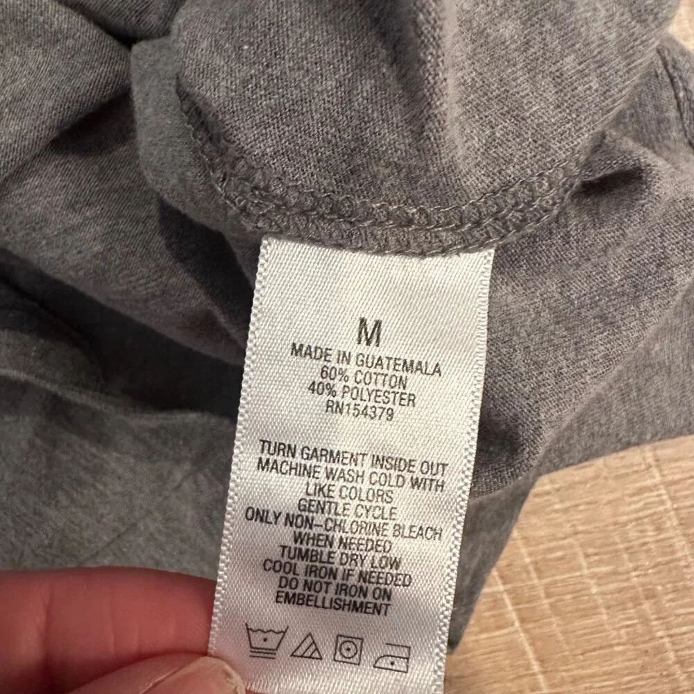 AEROPOSTALE GRAY CLASSIC CREW T SHIRT BLUE BUTTERFLIES WOMENS MEDIUM
